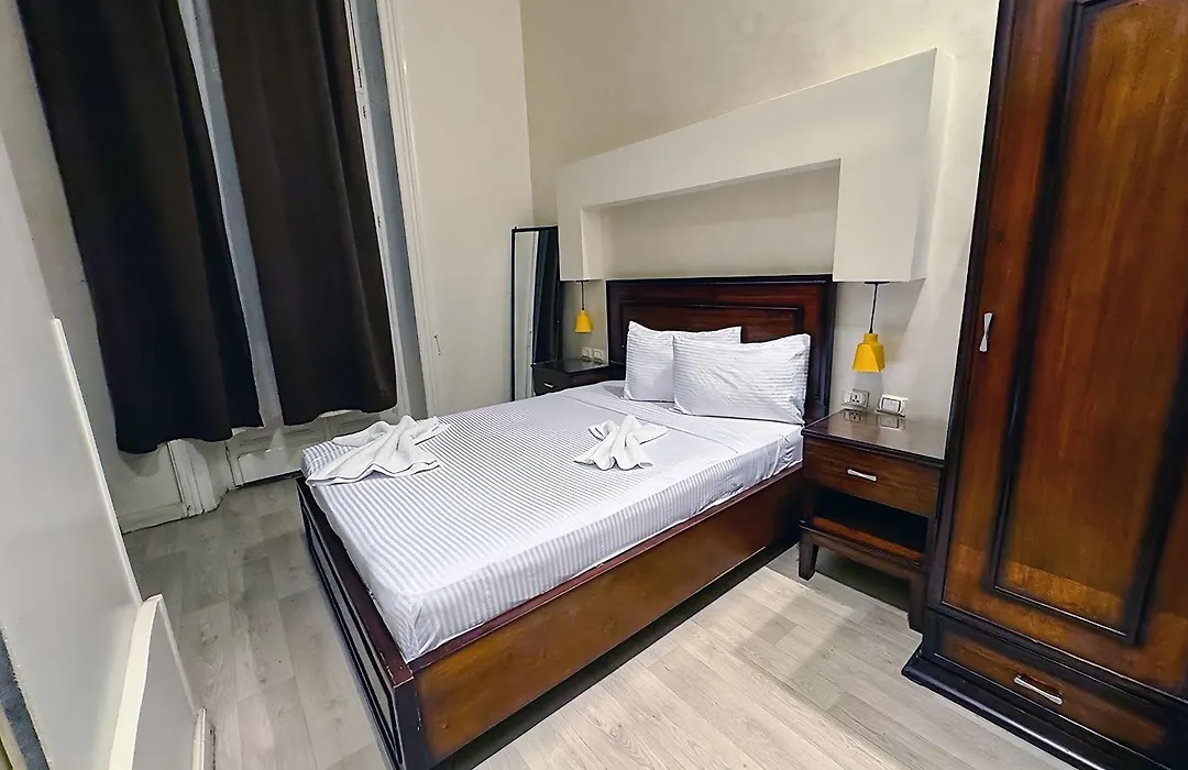 Regency Inn-1