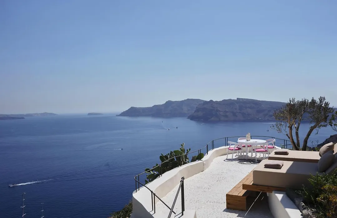 Andronis Luxury Suites - Preferred Hotels & Resorts-1
