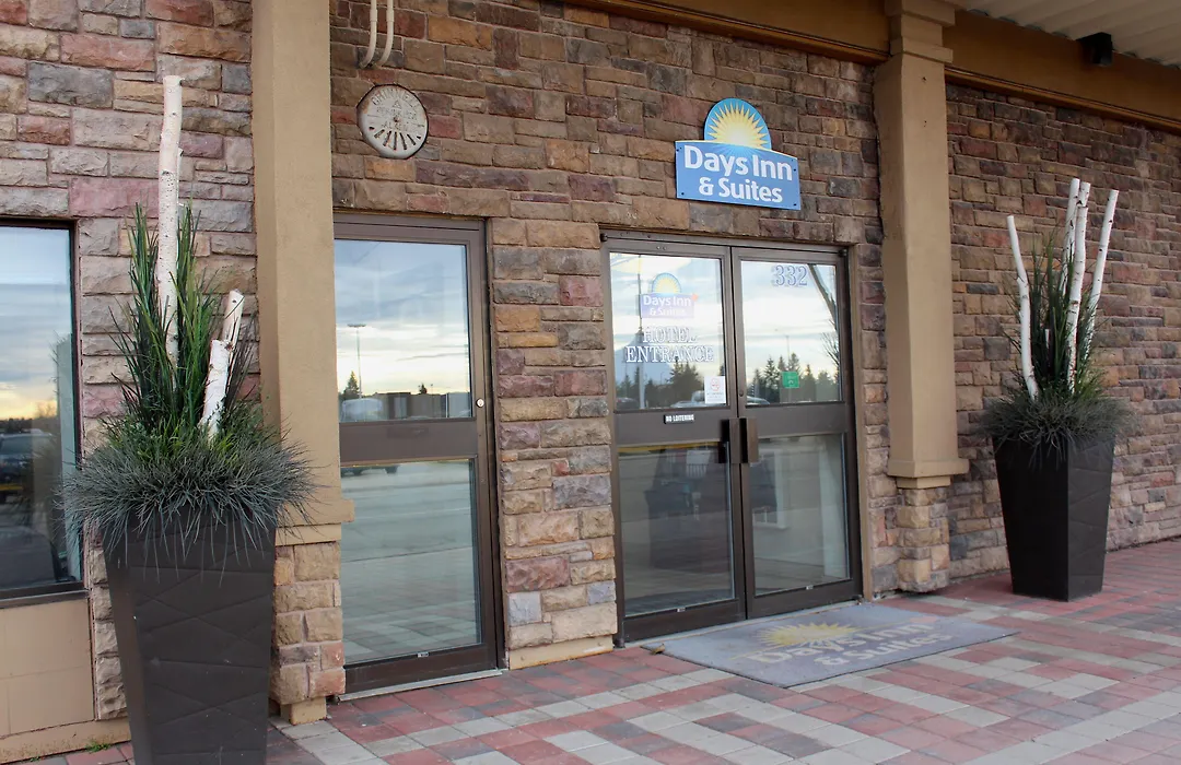Days Inn & Suites By Wyndham Sault Ste. Marie On-1