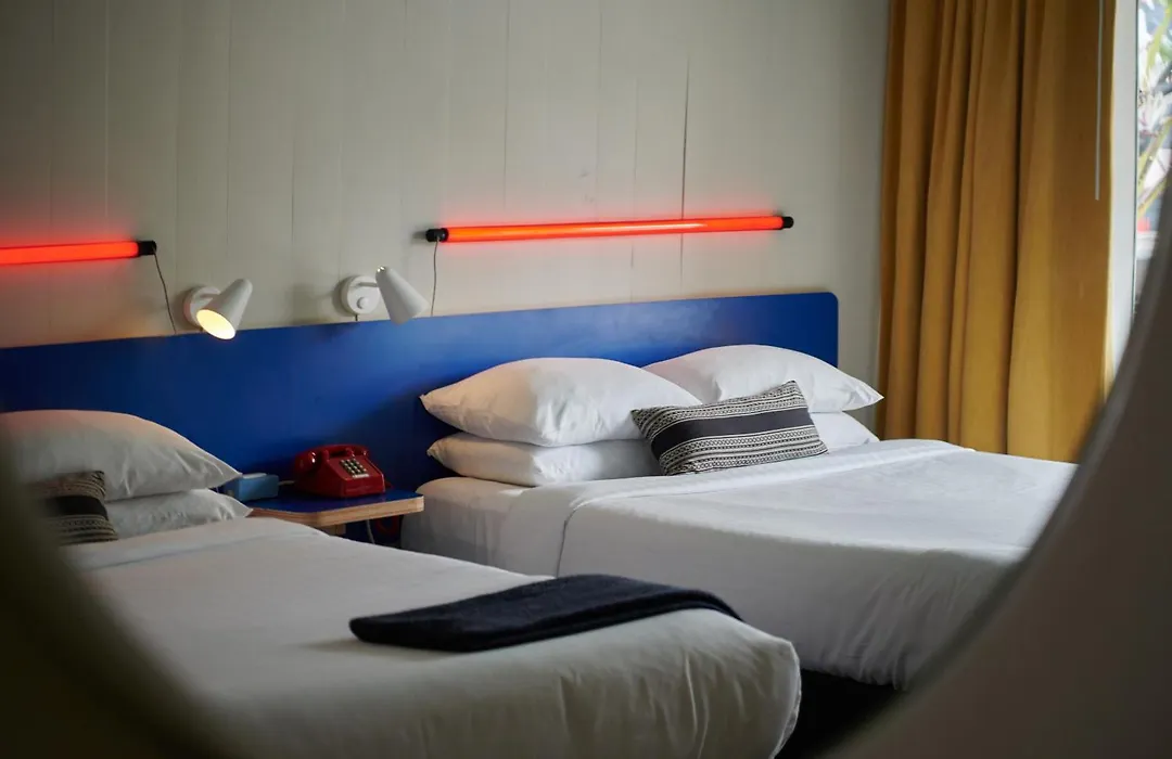 Phoenix Hotel-1