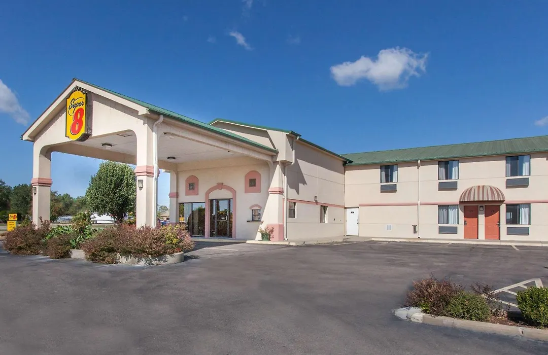 Super 8 By Wyndham Sallisaw-1