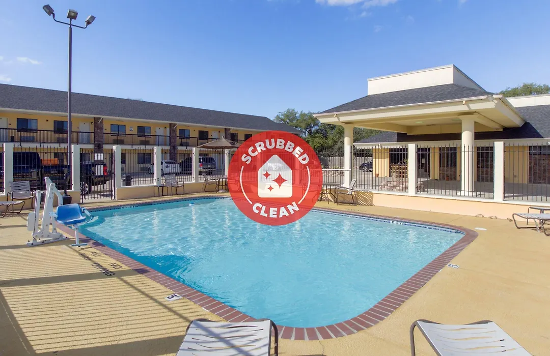 Oyo Hotel Ingleside Tx-1