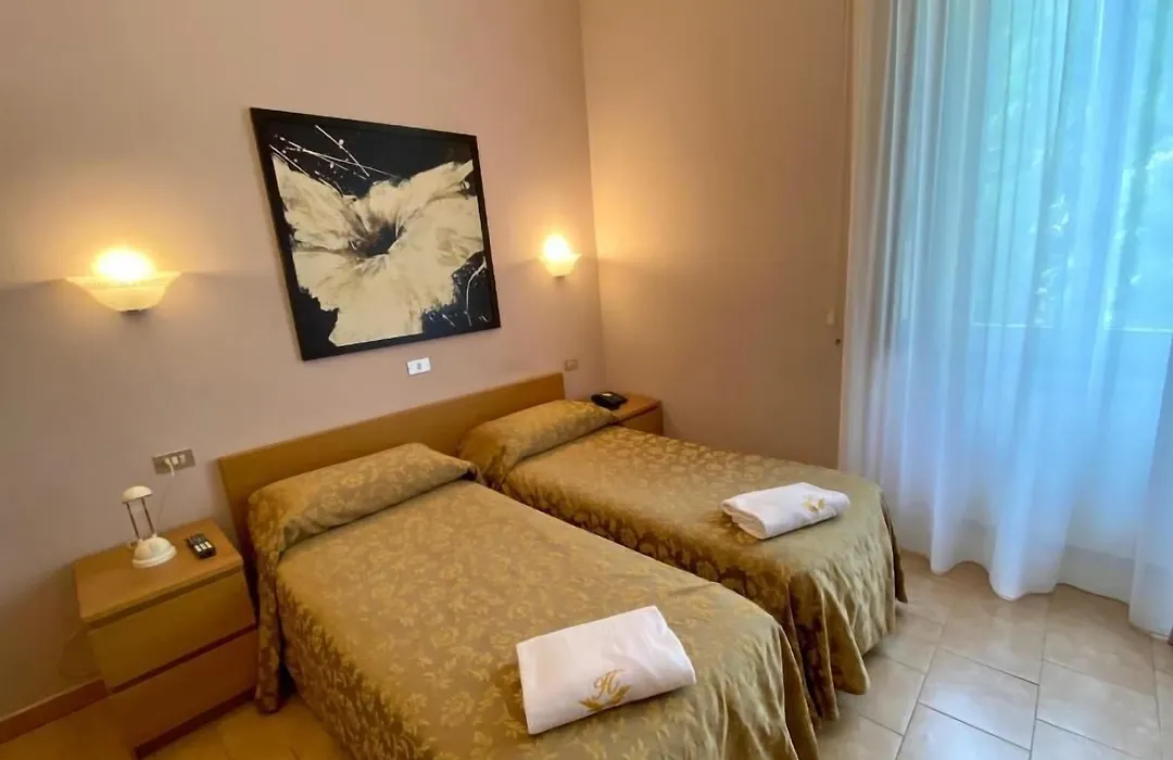 Hotel Atena-1