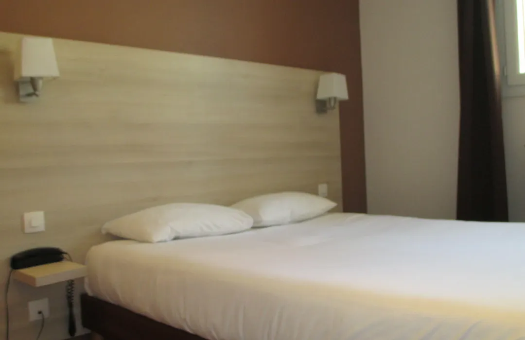 Hotel Montchapet Dijon Centre-1