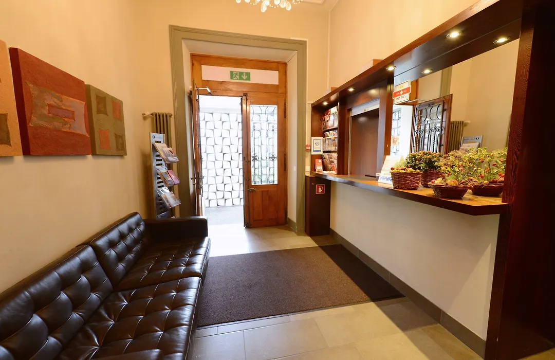 Hotel Du Marche-1