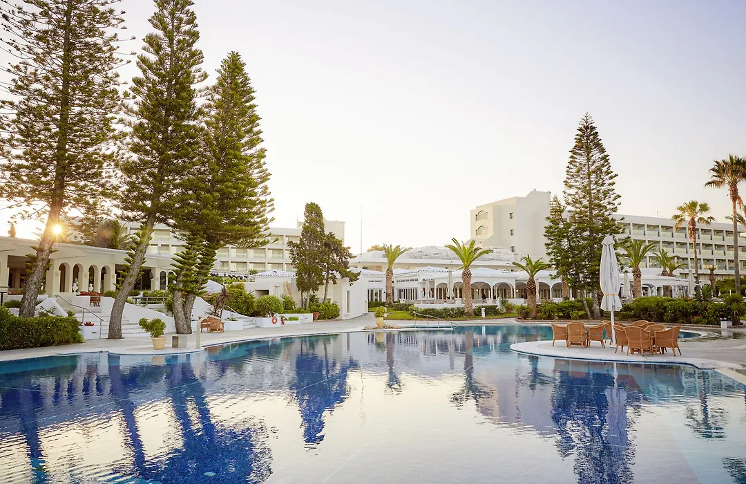 Robinson Kyllini Beach-1