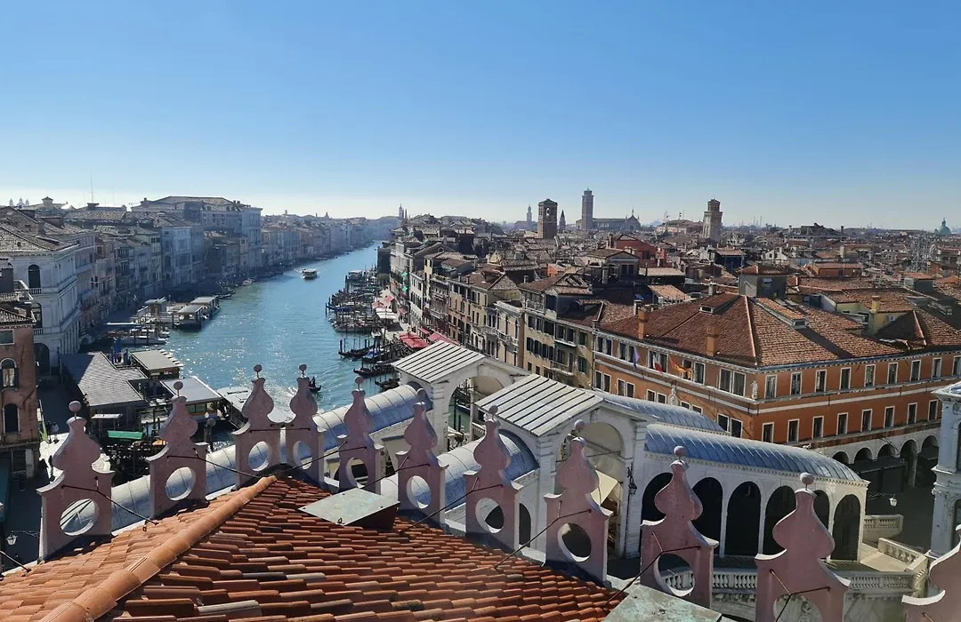 Friendly Venice Suites-1