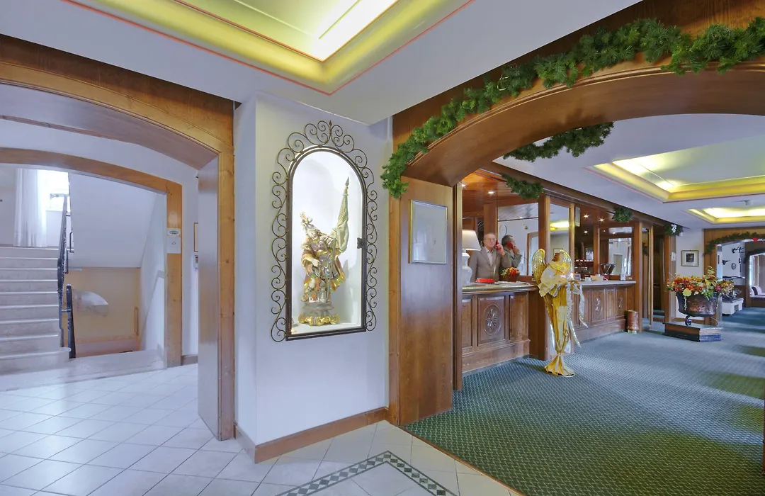 Hotel Serena Cortina-1