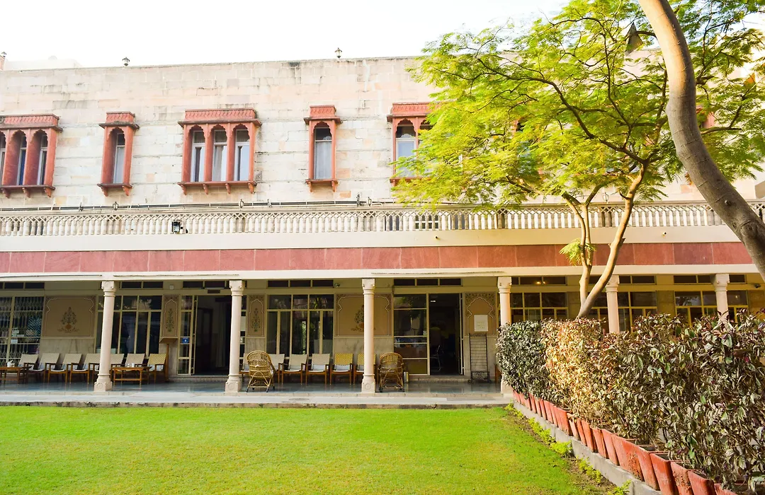 Hotel Arya Niwas-1