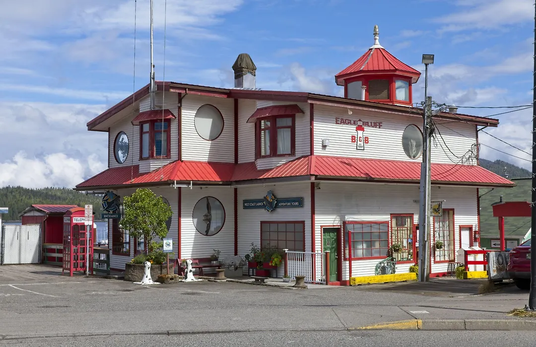 Eagle Bluff Lighthouse Bed & Breakfast-1