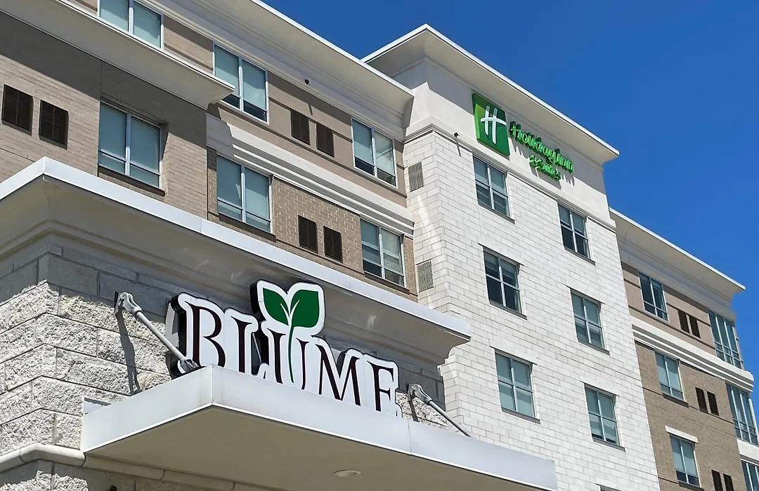 Holiday Inn & Suites Farmington Hills - Detroit Nw By Ihg-1