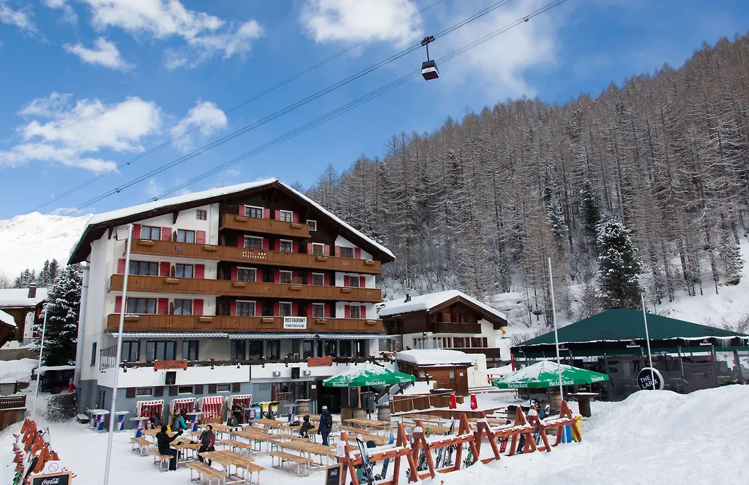 Hotel The Larix Ski-In Ski-Out-1