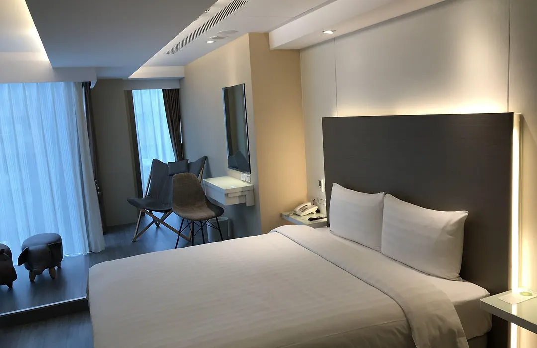Golden Garden Hotel-1