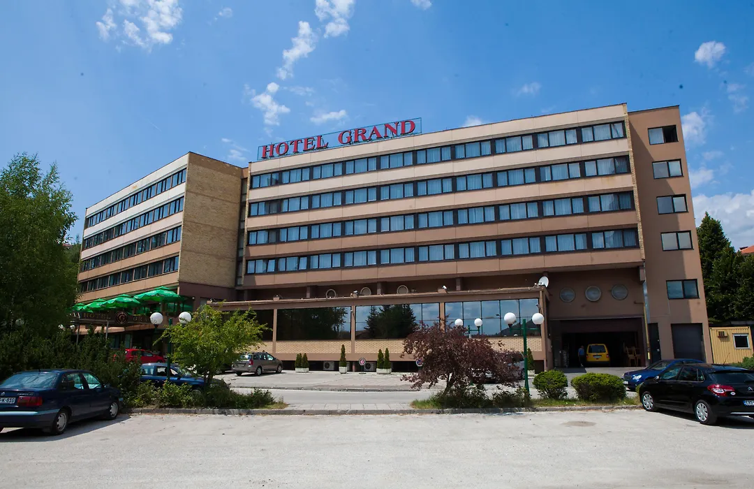 Hotel Grand-1