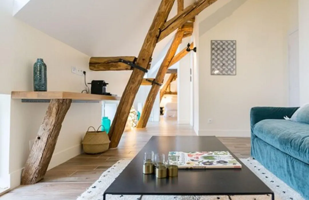 La Maison Deveney Mars-1