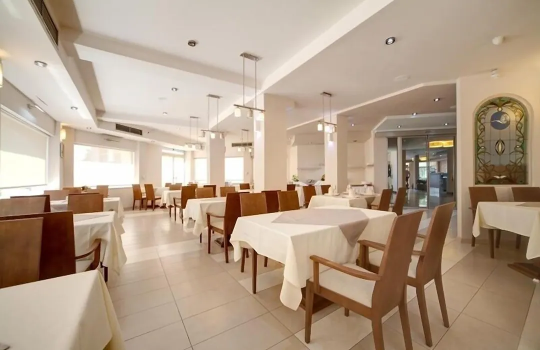 Hotel Lebed-1