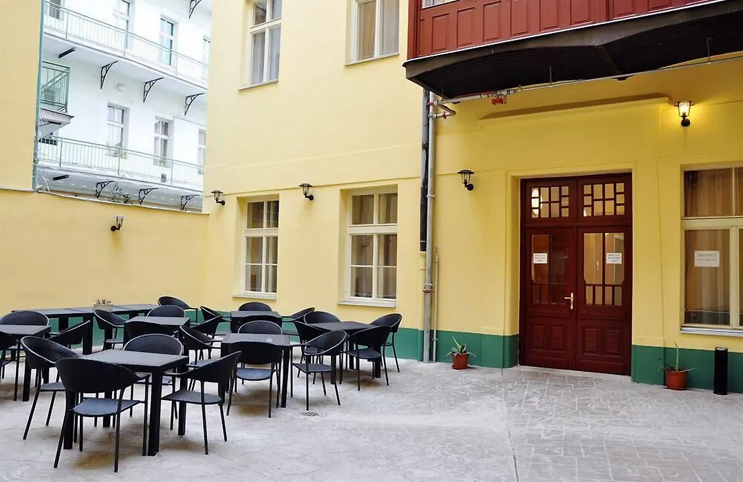 Hotel Zlatá Váha-1