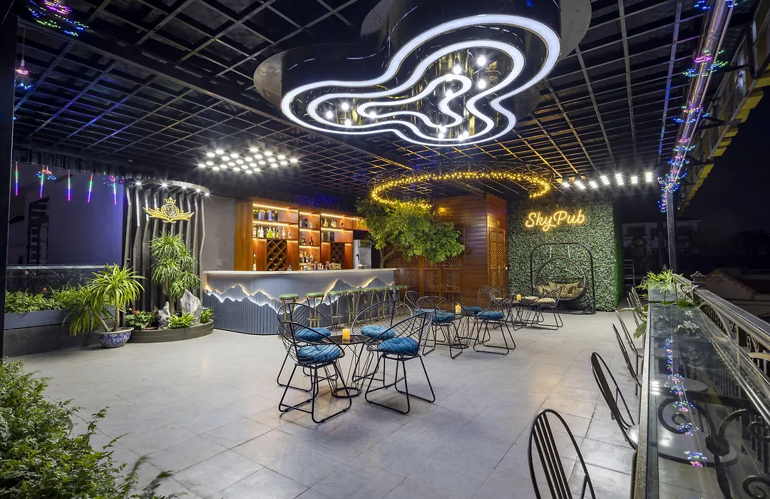 Diamond Luxury Hotel-1