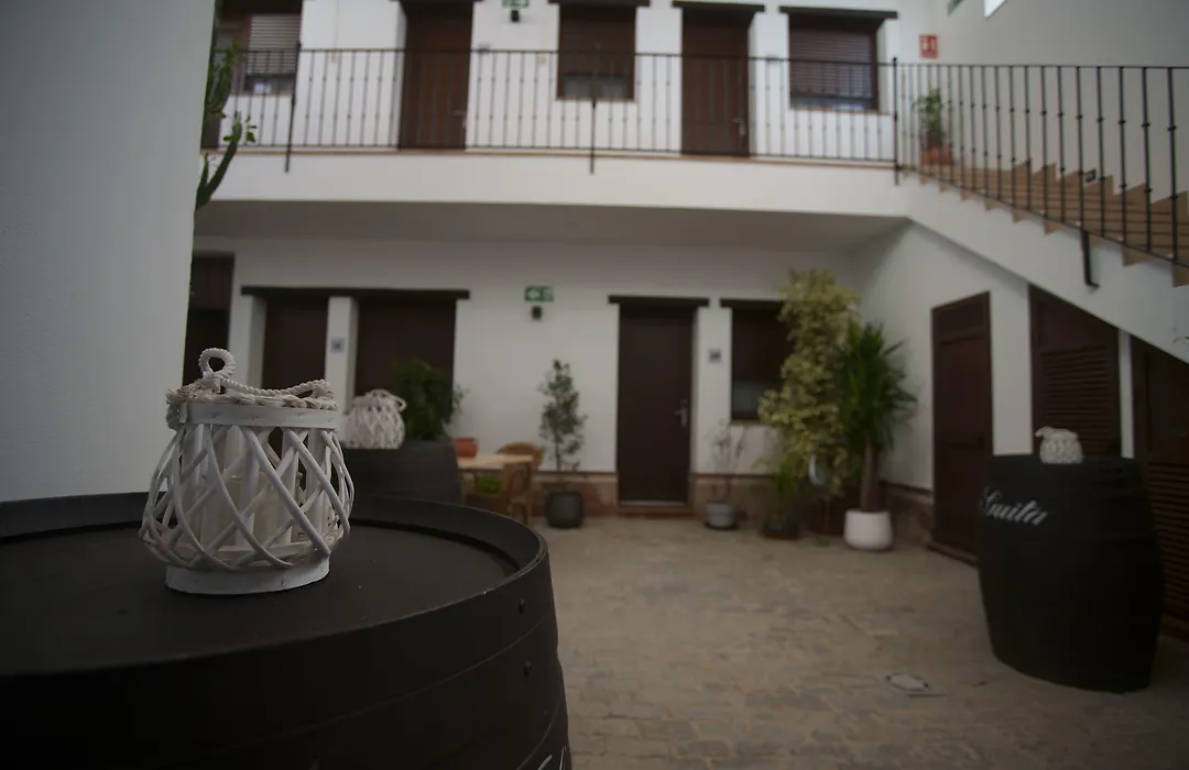 Hostal Santa Habitaciones Aldea del Rocío-1