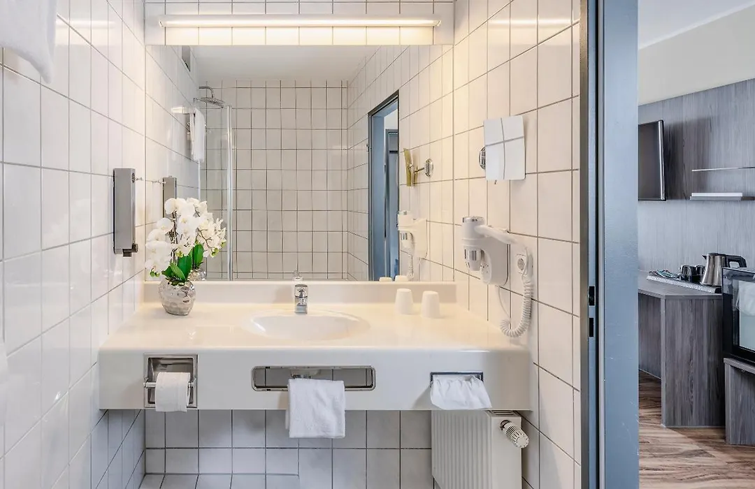 PLAZA INN Grevenbroich-1