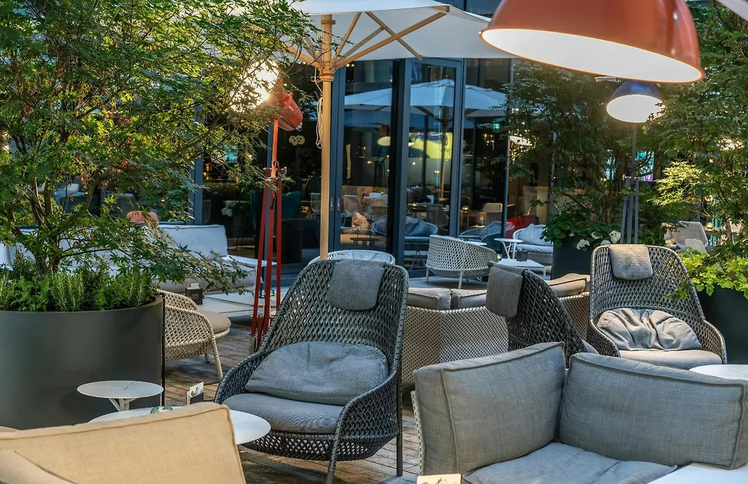 Motel One Berlin-Alexanderplatz-1