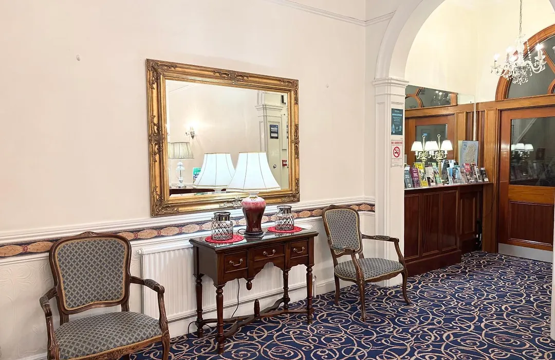 Dergvale Hotel-1