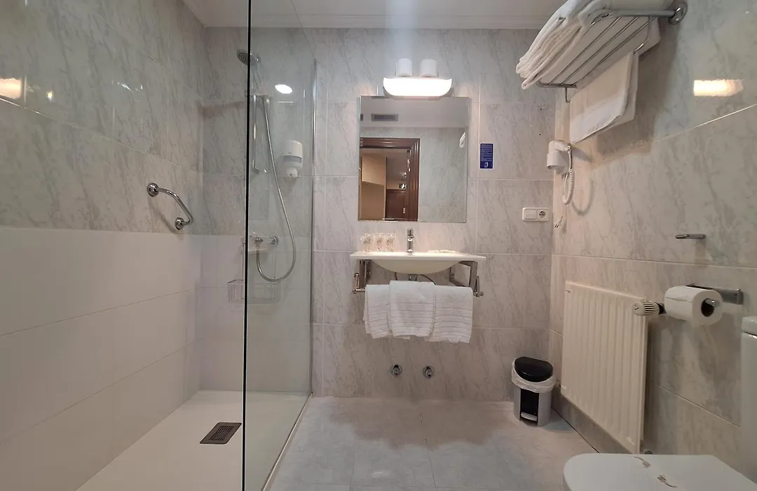 Hotel Yerri-1