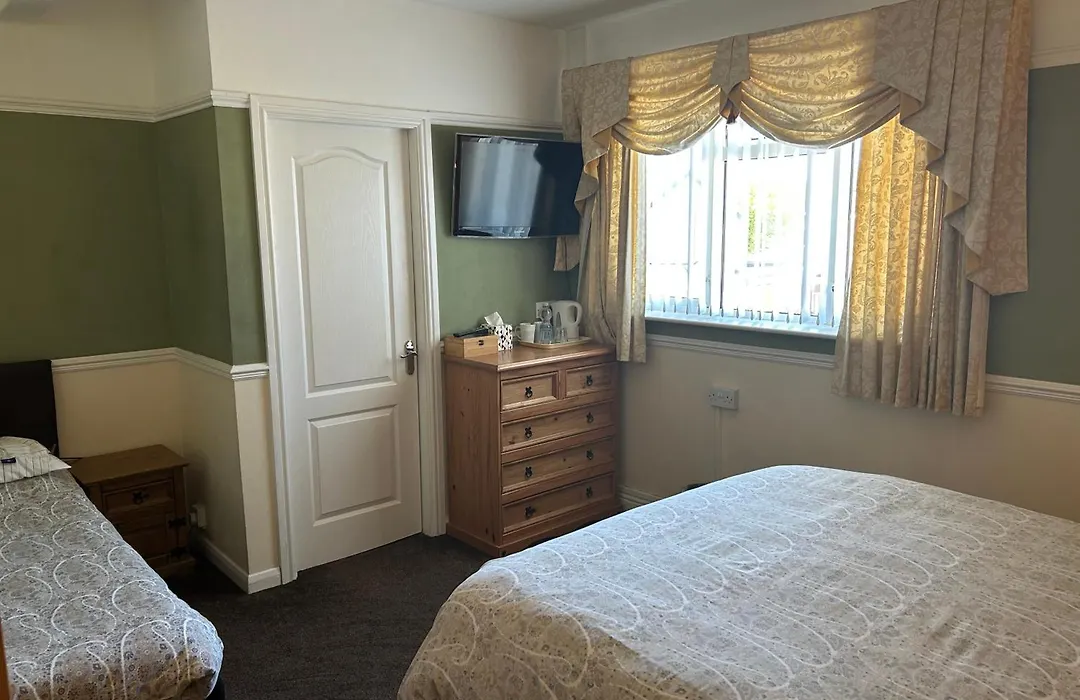 White Lodge Guest House-1