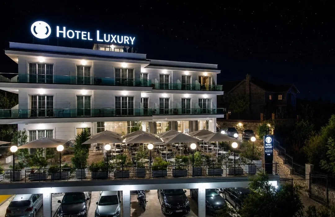 Hotel Luxury-1