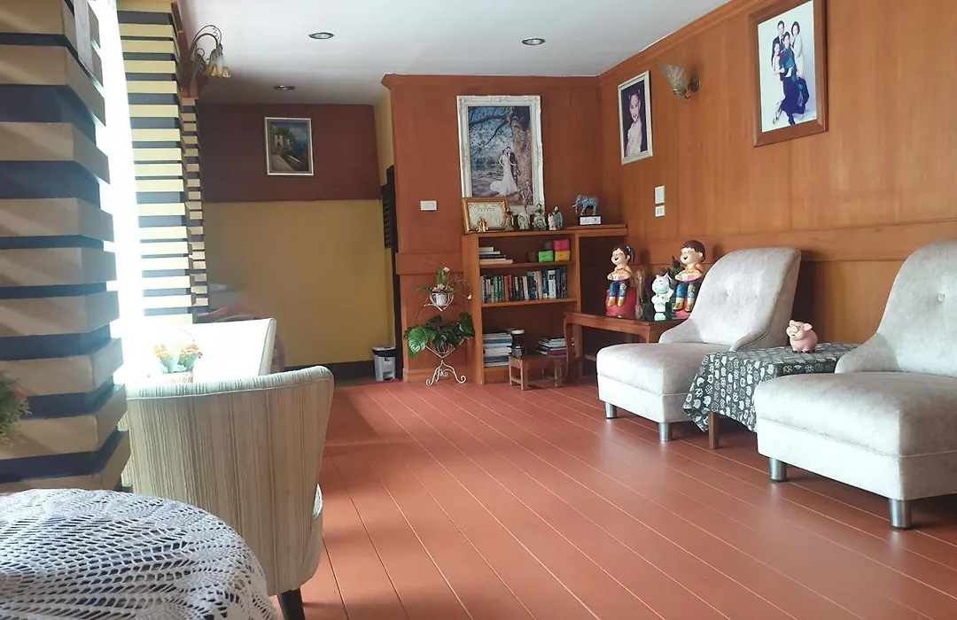 Little Guest House Hotel-1