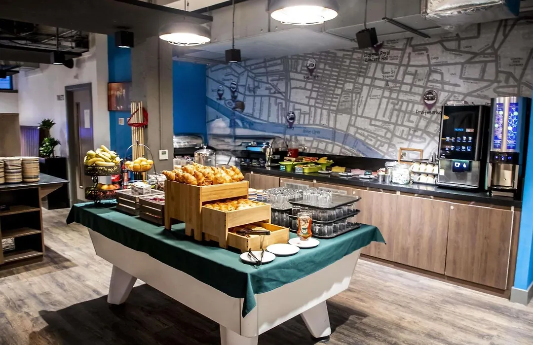 Ibis Styles Glasgow Central-1
