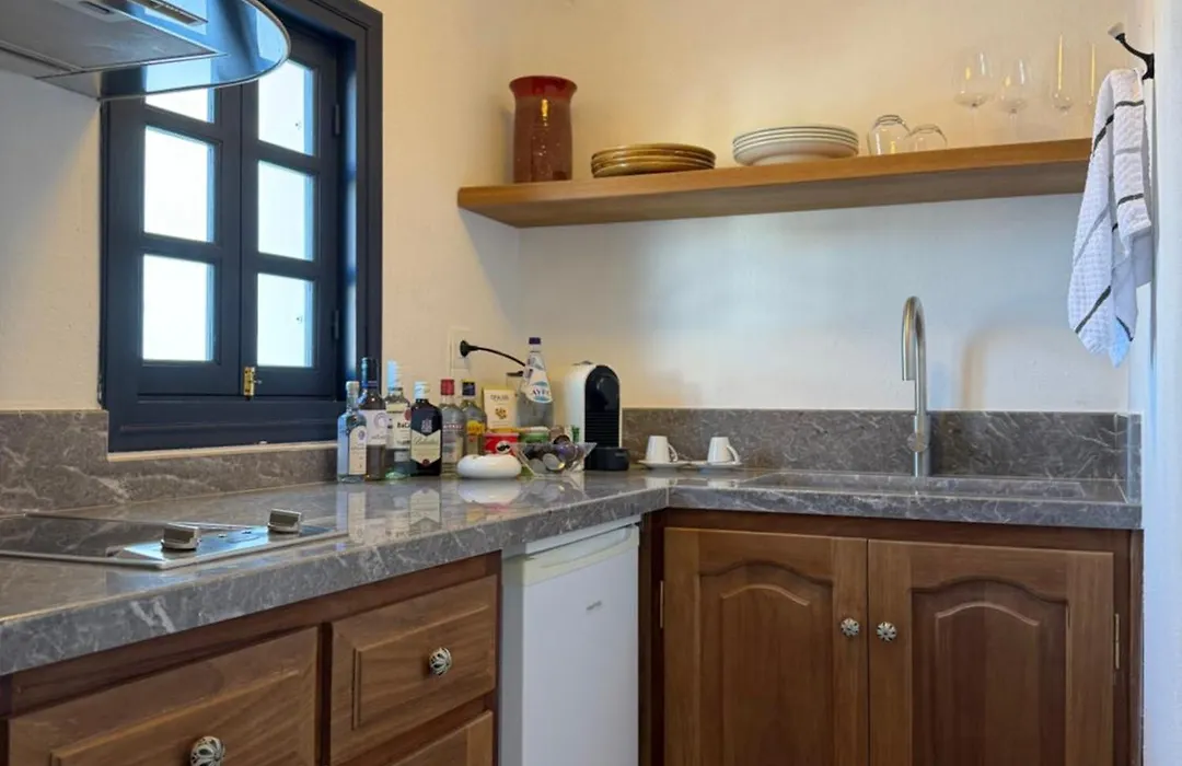 Chelidonia Luxury Suites-1