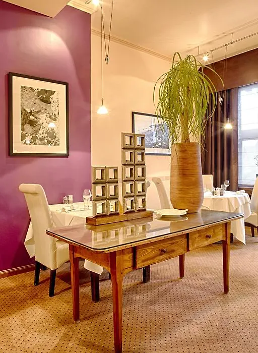 Hotel Restaurant Le Strasbourg-1