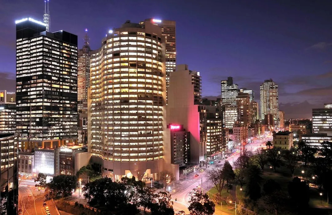 Mercure Melbourne Treasury Gardens-1