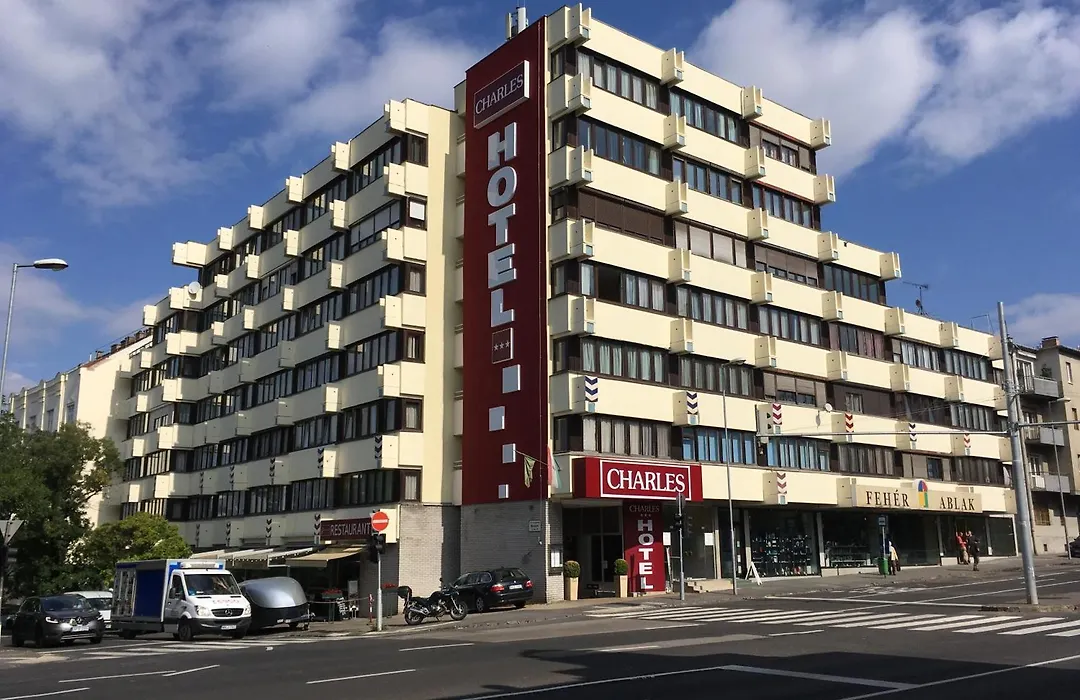Hotel Charles-1