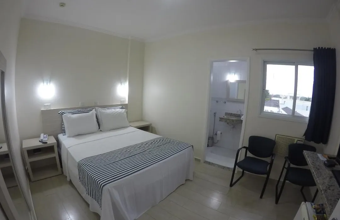 Dumont Park Hotel-1