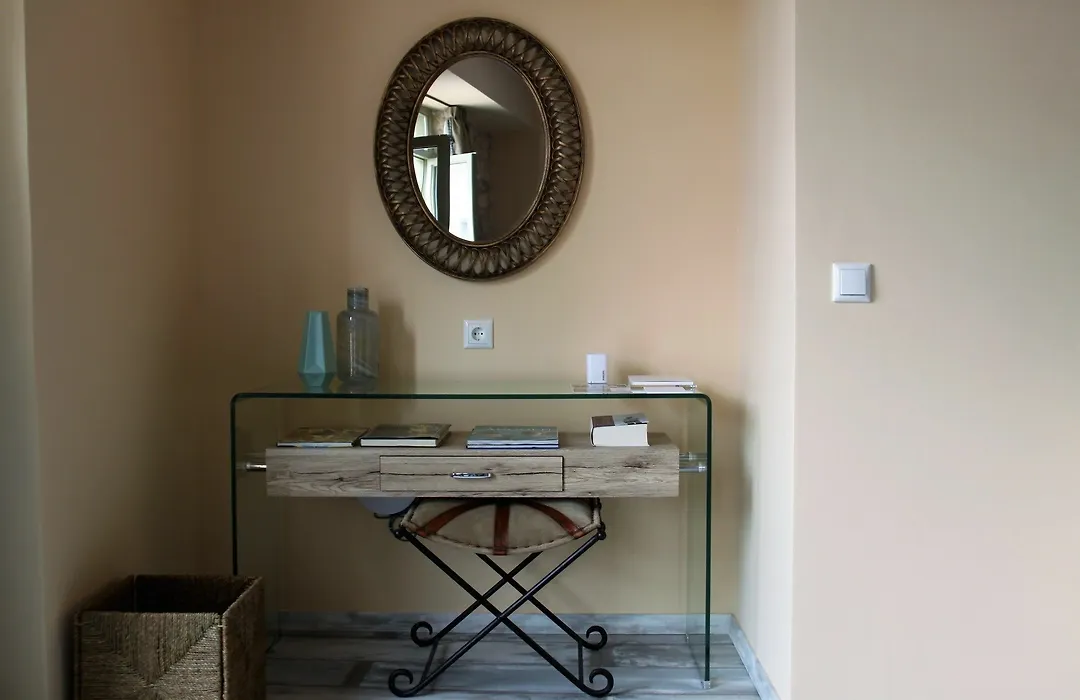 Fileas Art Hotel-1
