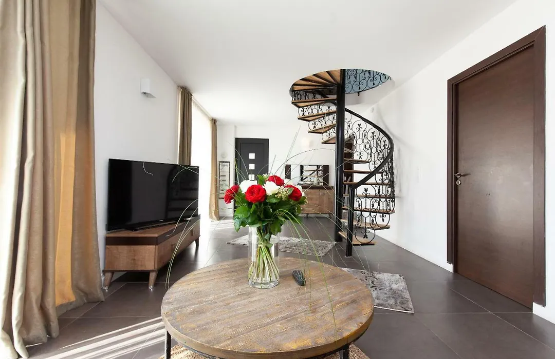 Residence D'Azur Riou-1