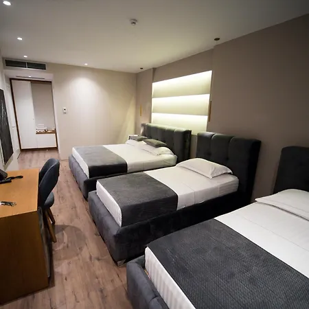 Light Hotel-3