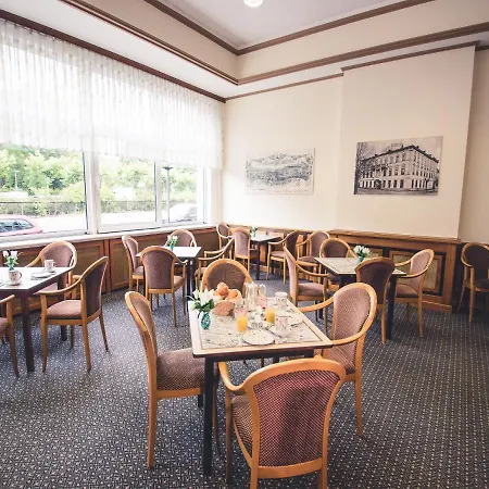 Rheinhotel Starkenburger Hof-3