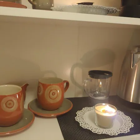 Tiny Room-2