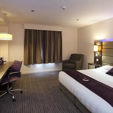 Premier Inn Bath City Centre-3