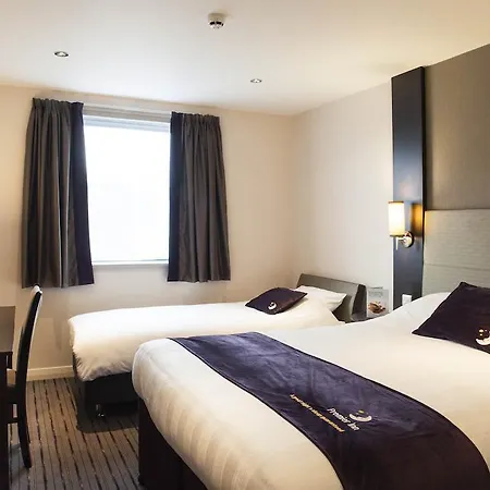 Premier Inn Bath City Centre-2