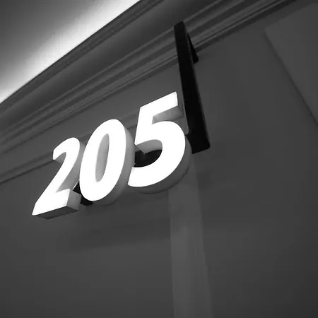 2H Horizon Hotel-2