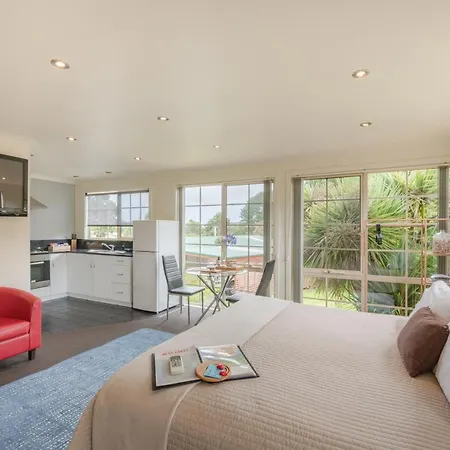 Aloft Boutique Accommodation-2