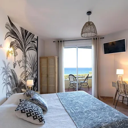 "Cap Riviera" Hotel & Restaurant Saint Aygulf-3