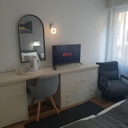 Hotel Elite Self-Check-in-2