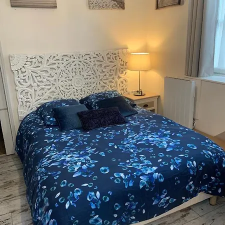 Lyon City Home'S Bed & Breakfast-3