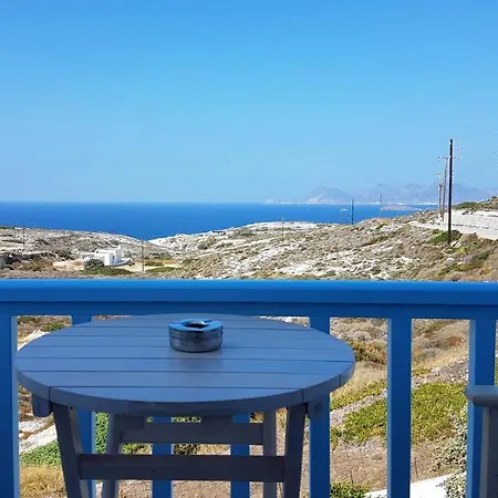 Sarakiniko Rooms-3