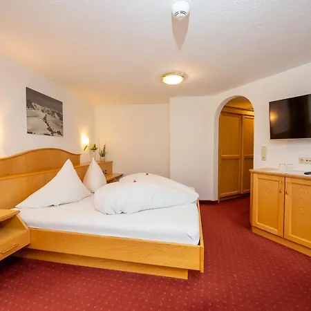 Hotel Garni Tyola-3